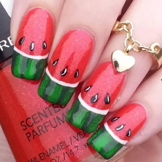 带你吃瓜奇葩的美甲视频,带你领略奇葩美甲视频的魅力